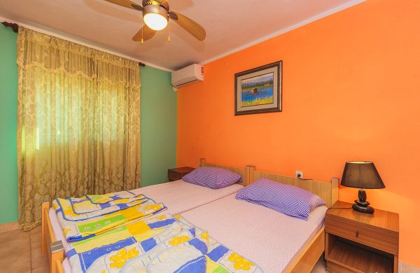 Apartman u prizemlju Ulcinj - Donji Štoj