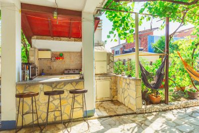 dvoriste u apartmanu Donji Štoj